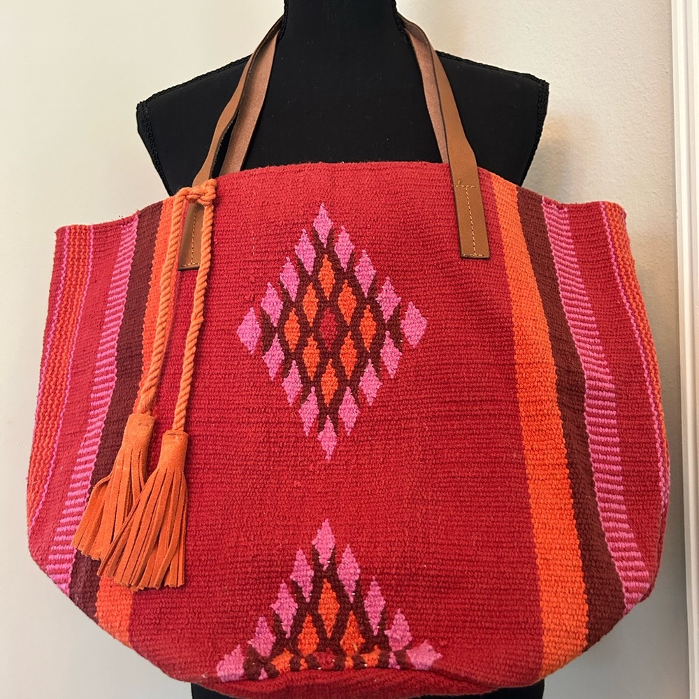 Lucky Brand cotton blend bag w/leather straps. Ikat stripe warm color pattern